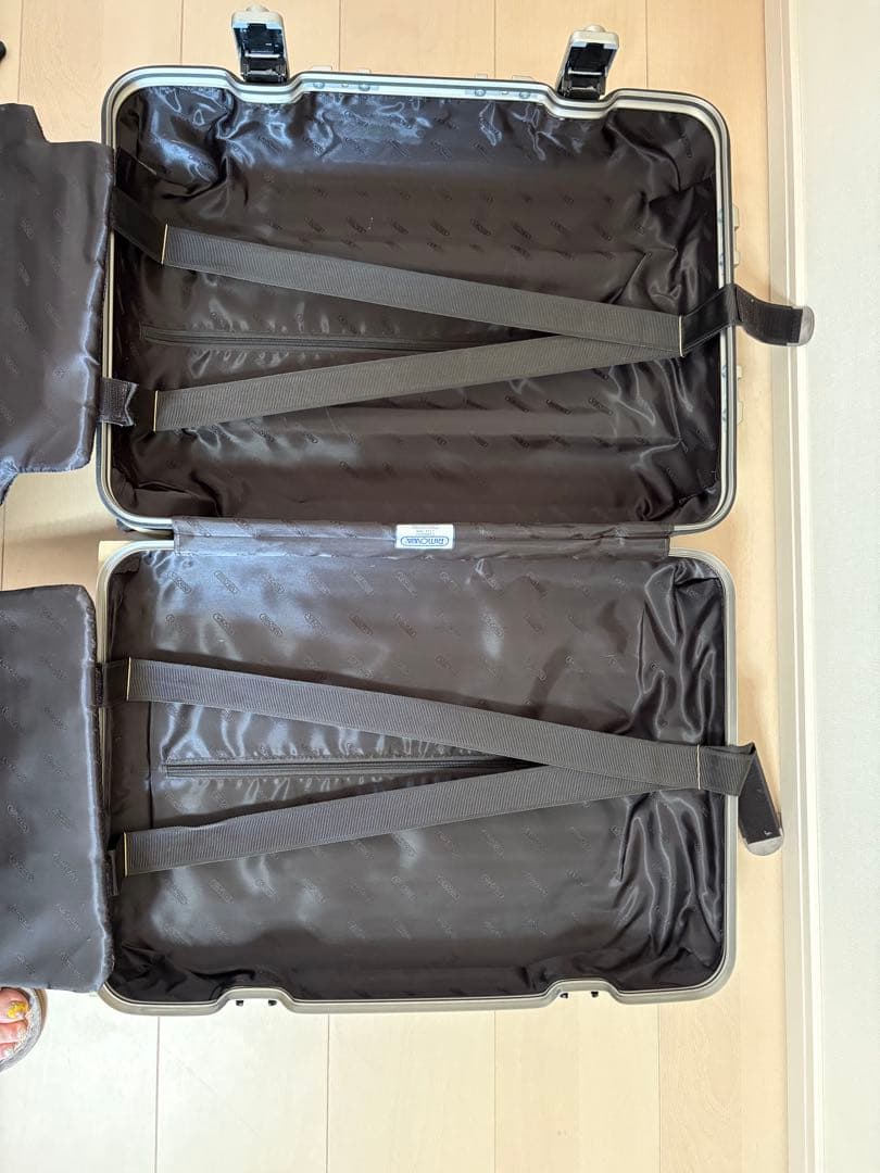 RIMOWA リモワ トパーズ プレミアム チタニウム スーツケース 32L