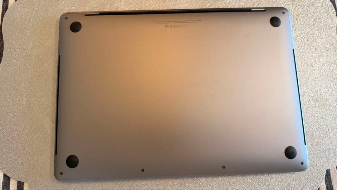 MacBook Pro 13インチ（2017）512GB 充電器付 箱無し