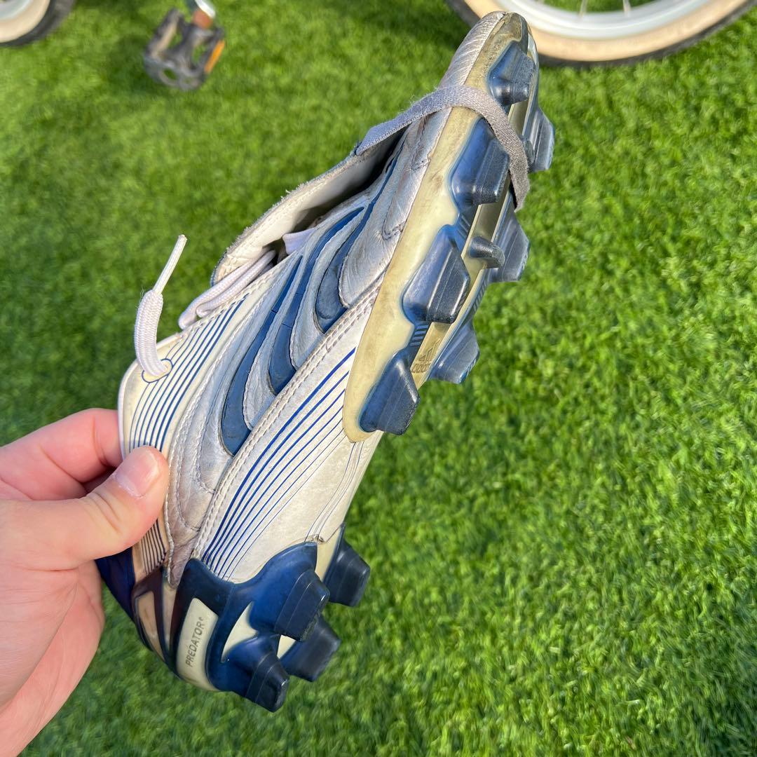 サッカースパイク　アディダス　プレデターアブソリュート　FG