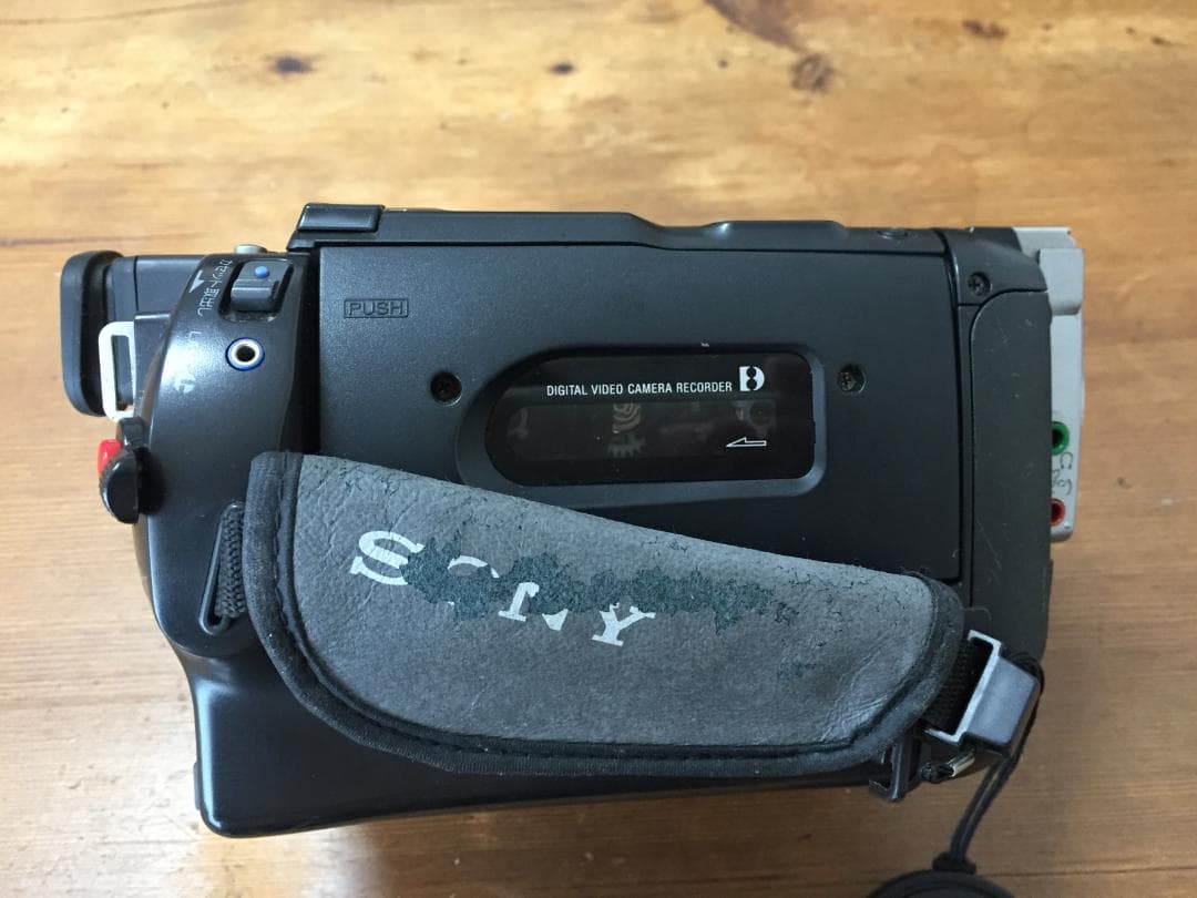 美品　撮影再生ダビングOK　SONY　DCR-TRV310　付属品有　Hi8