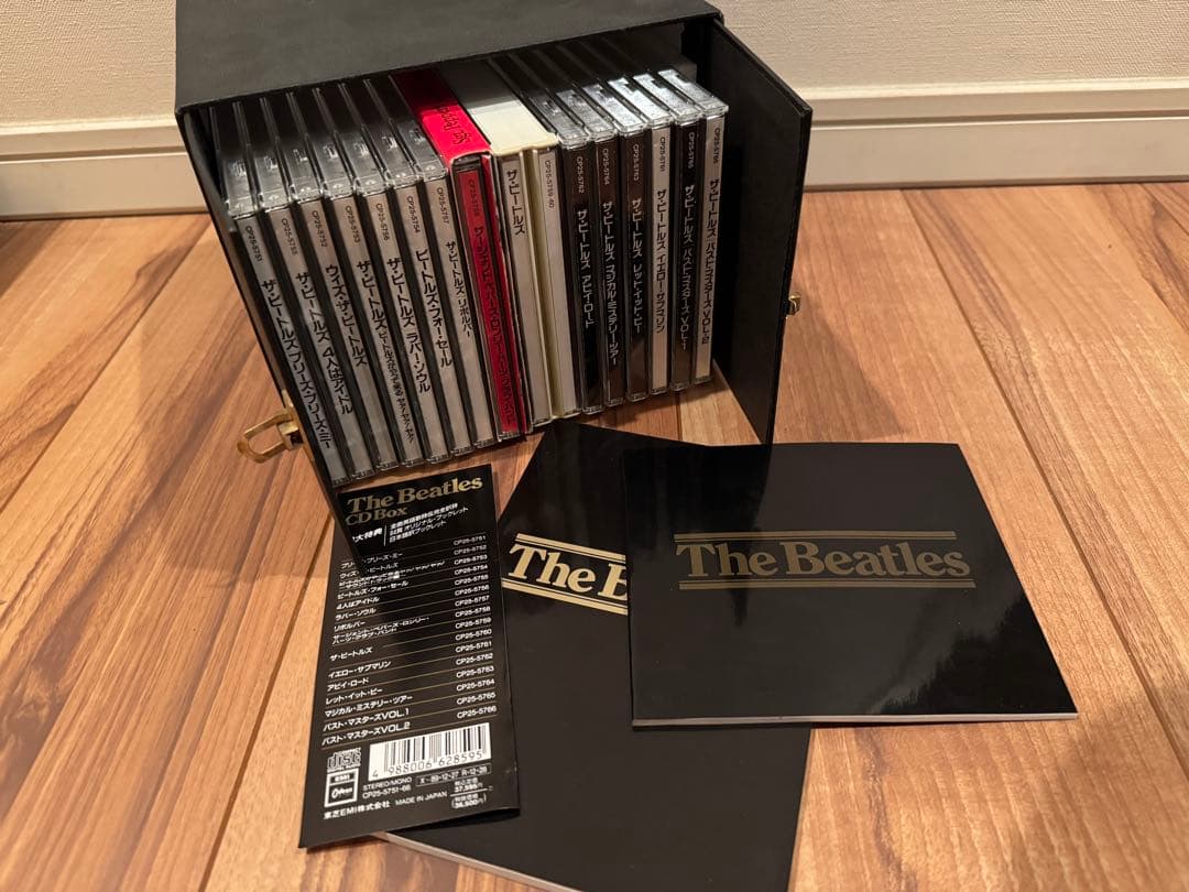 ま*ん様 The Beatles CD 16枚 BOXセット 専用収納ケース付き