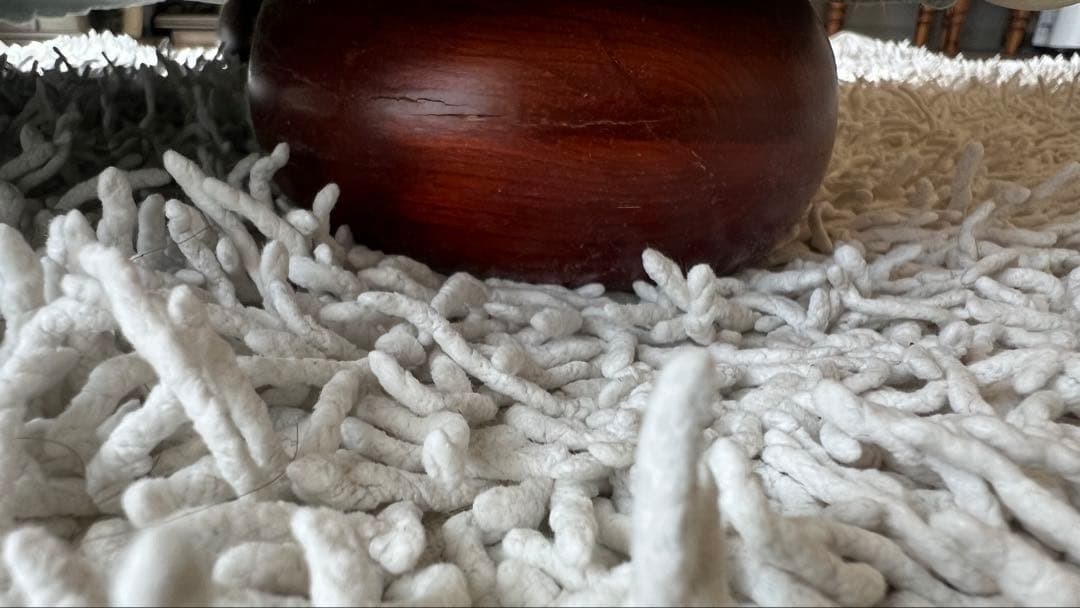 ホワイトレザー 3人掛けソファとオットマン