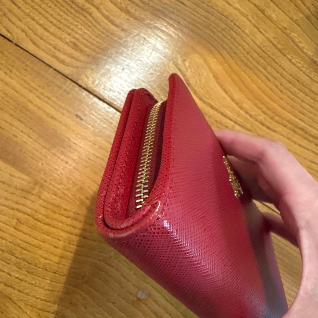 PRADA ピンク 二つ折り財布
