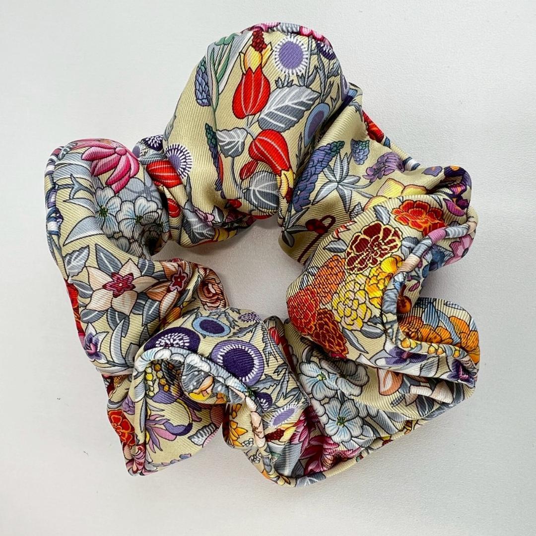 新品未使用　HERMES エルメス　クラウディア　シュシュ　ベージュ　花柄