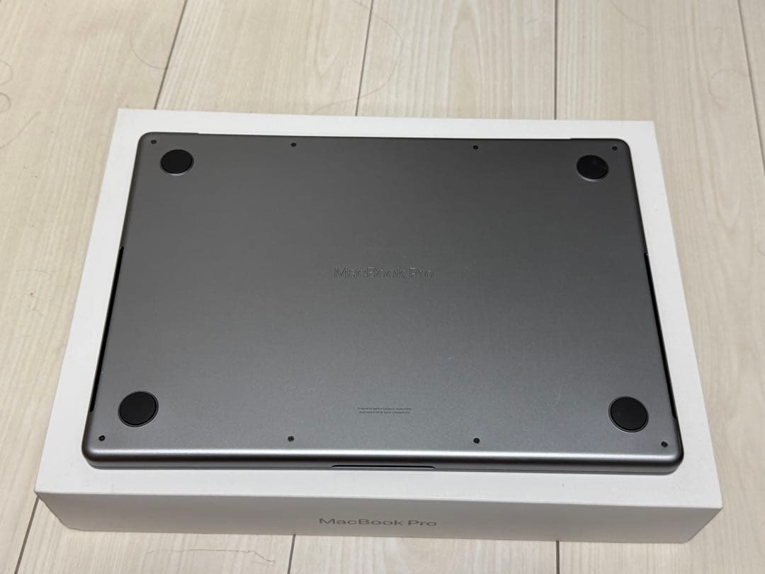 極美品MacBook Pro M3 14インチ 494GB