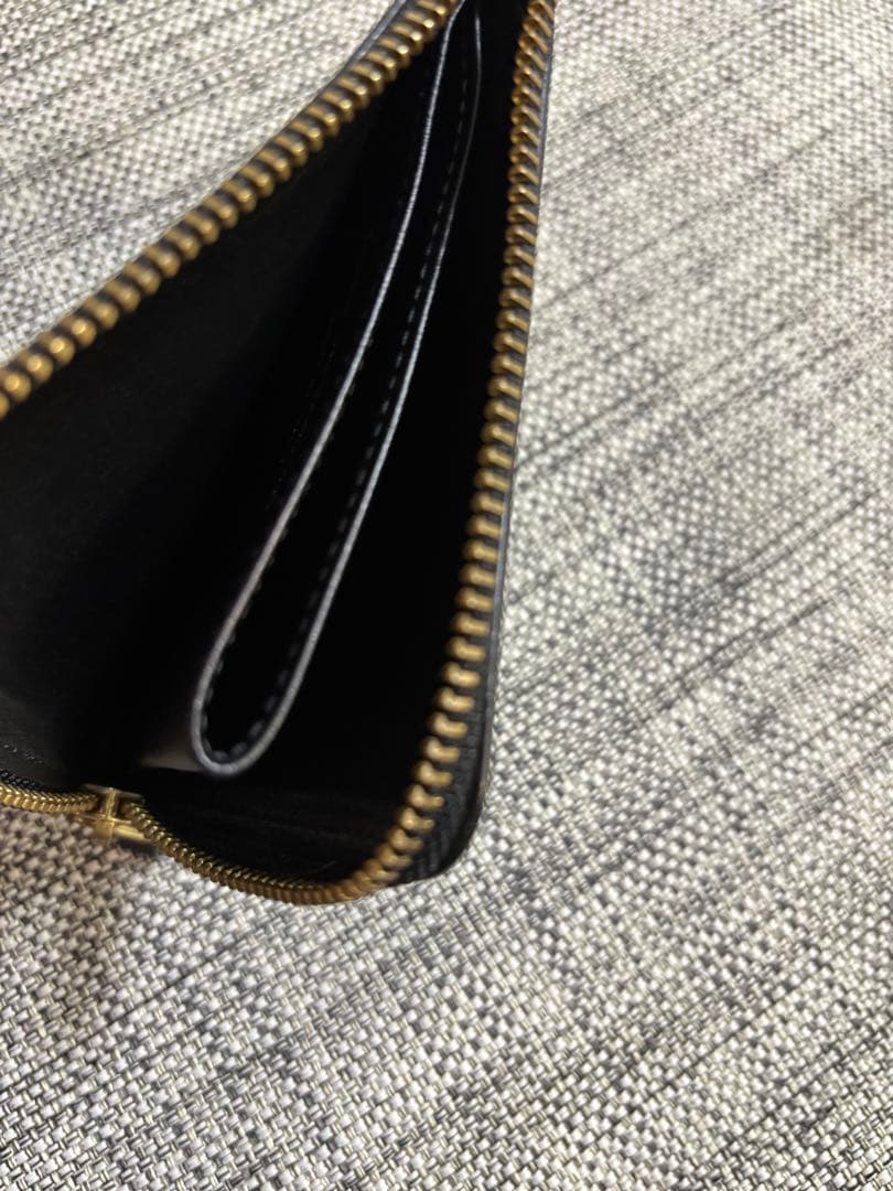 コムデギャルソンCOMME des GARÇONS 二つ折り財布　ブラック