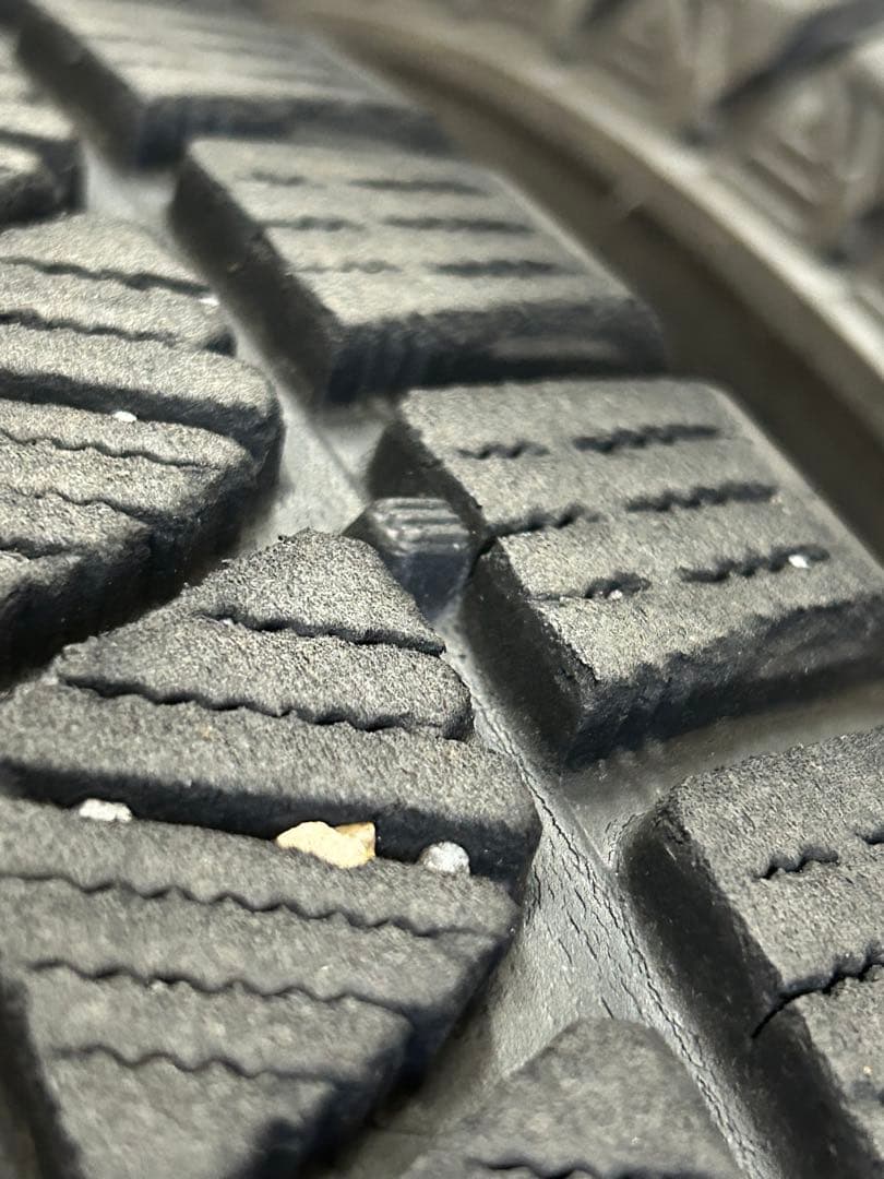 ブリヂストン ブリザック　DM-V3 225/60R17 4本