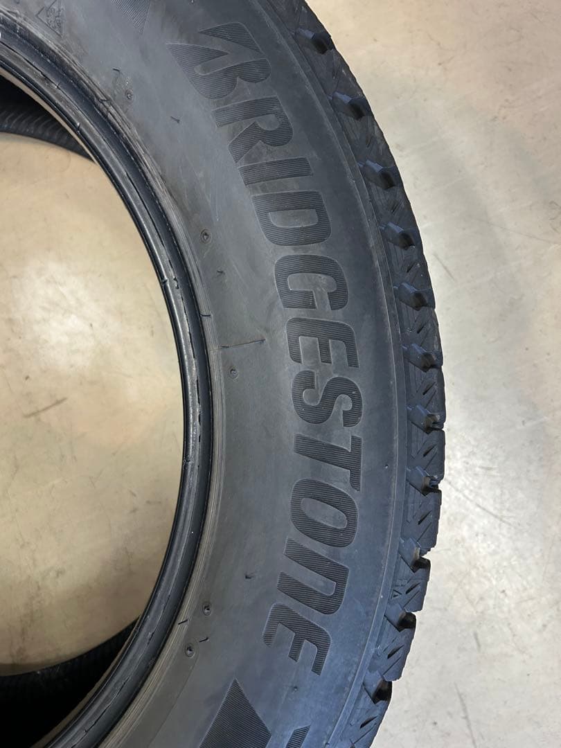 ブリヂストン ブリザック　DM-V3 225/60R17 4本