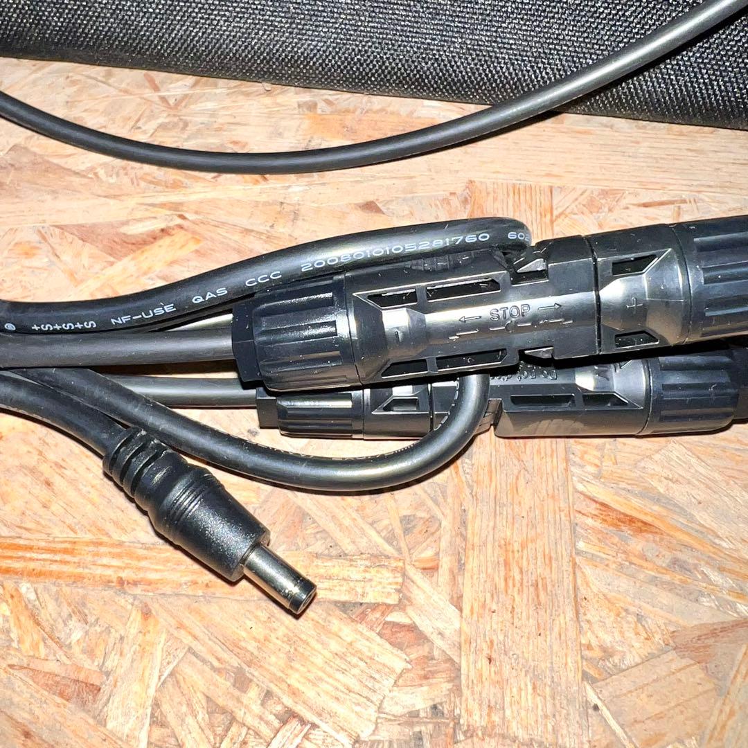 折りたたみ式 ソーラーパネル 防災グッズ 100W 19v 黒 ソーラー充電器