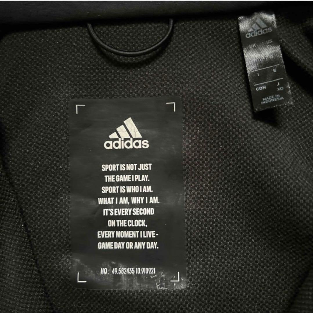 adidas Z.N.E.フーディーファストリリースパーカー テーパードパンツ