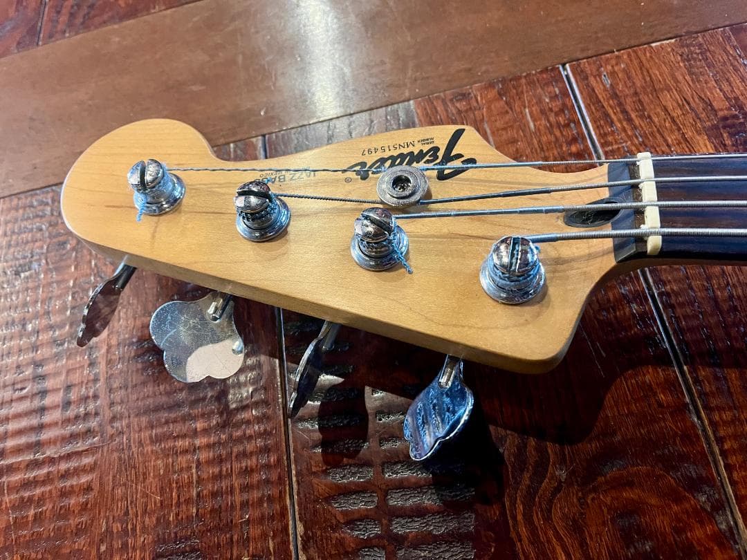 Fender Jazz Bass ブラック