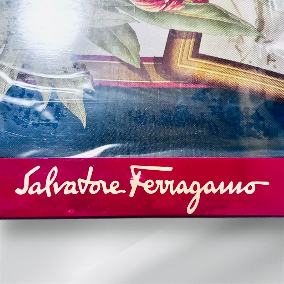 フェラガモ 花柄スカーフ 新品未開封 オリジナルボックス Ferragamo F