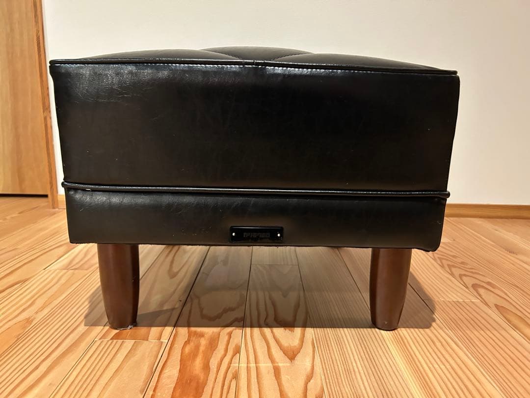 【値下げ・送料込】カリモク　60 オットマン　黒