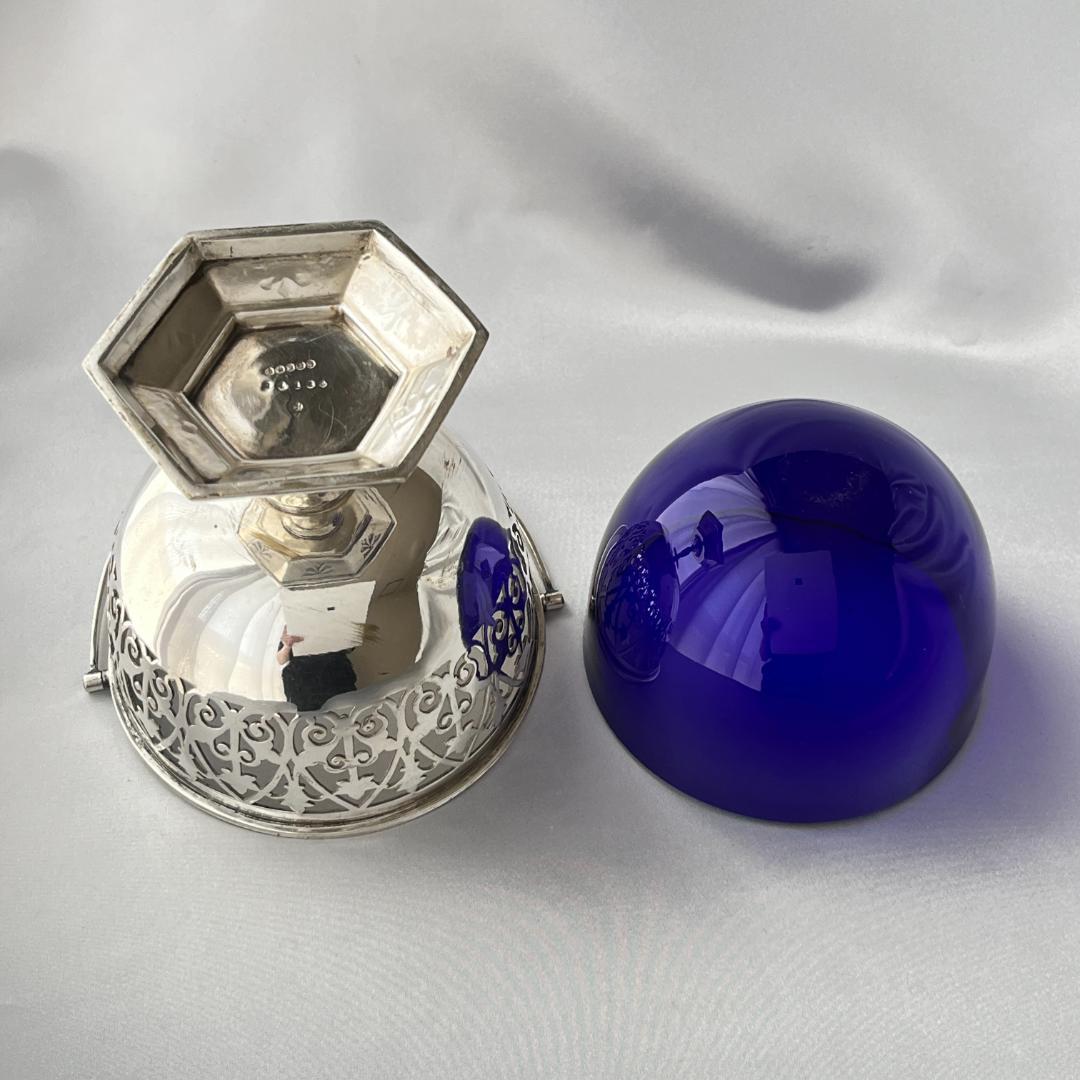 【英国】 透かしのボンボンスタンド【シルバープレート / ガラス】ハンドル付き