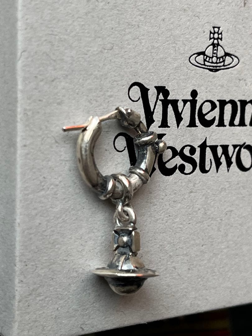Vivienne Westwood PAULIANA シングルピアス