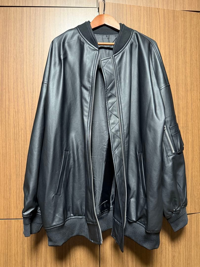 完売品　antiqua 合皮レザー　MA-1