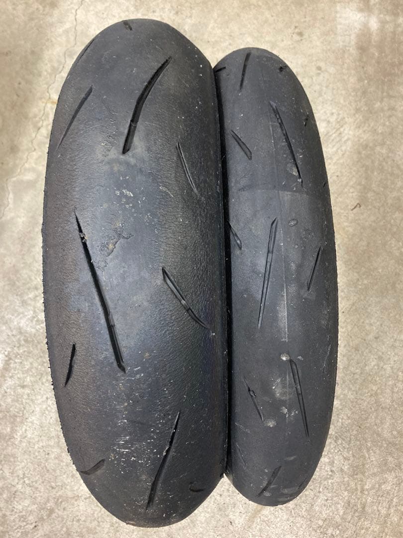 中古　ダンロップ　α13 sp H 前後　2023製　.