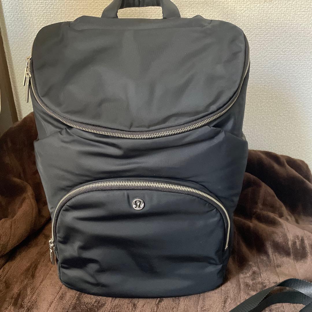 美品！Lululemon 黒 ペアレントバックパック(マザーズバッグ)