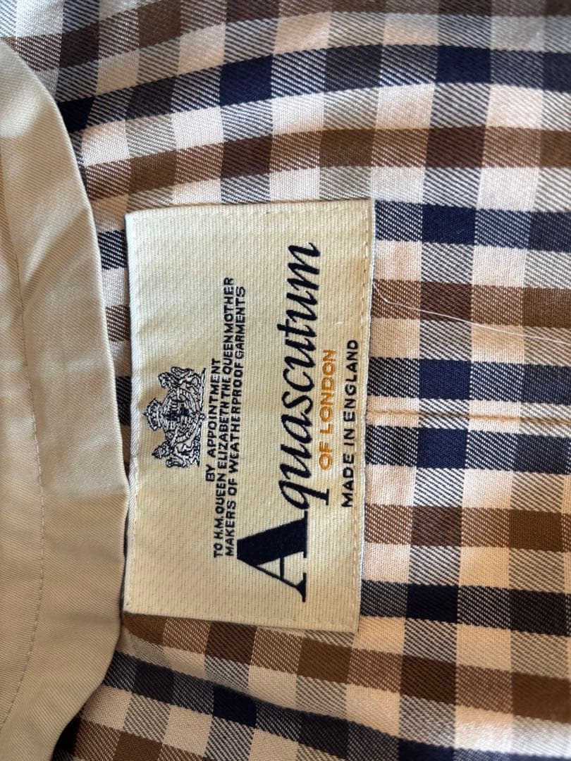 Aquascutum オフホワイト サイズ38 ライナー欠品　着丈リフォーム済み