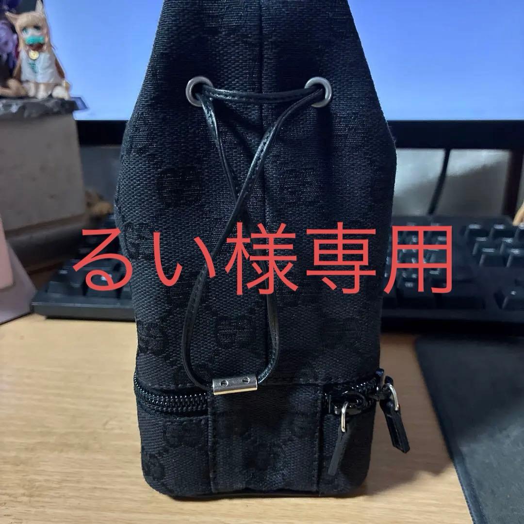 GUCCI GGキャンパス巾着型ポーチ