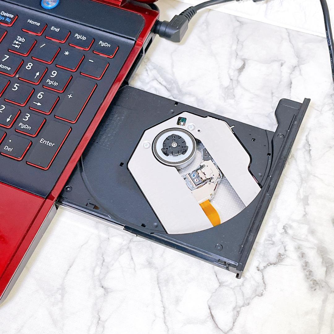 Windows11✨爆速SSDノートパソコン赤✨カメラ・Office付き✨富士通