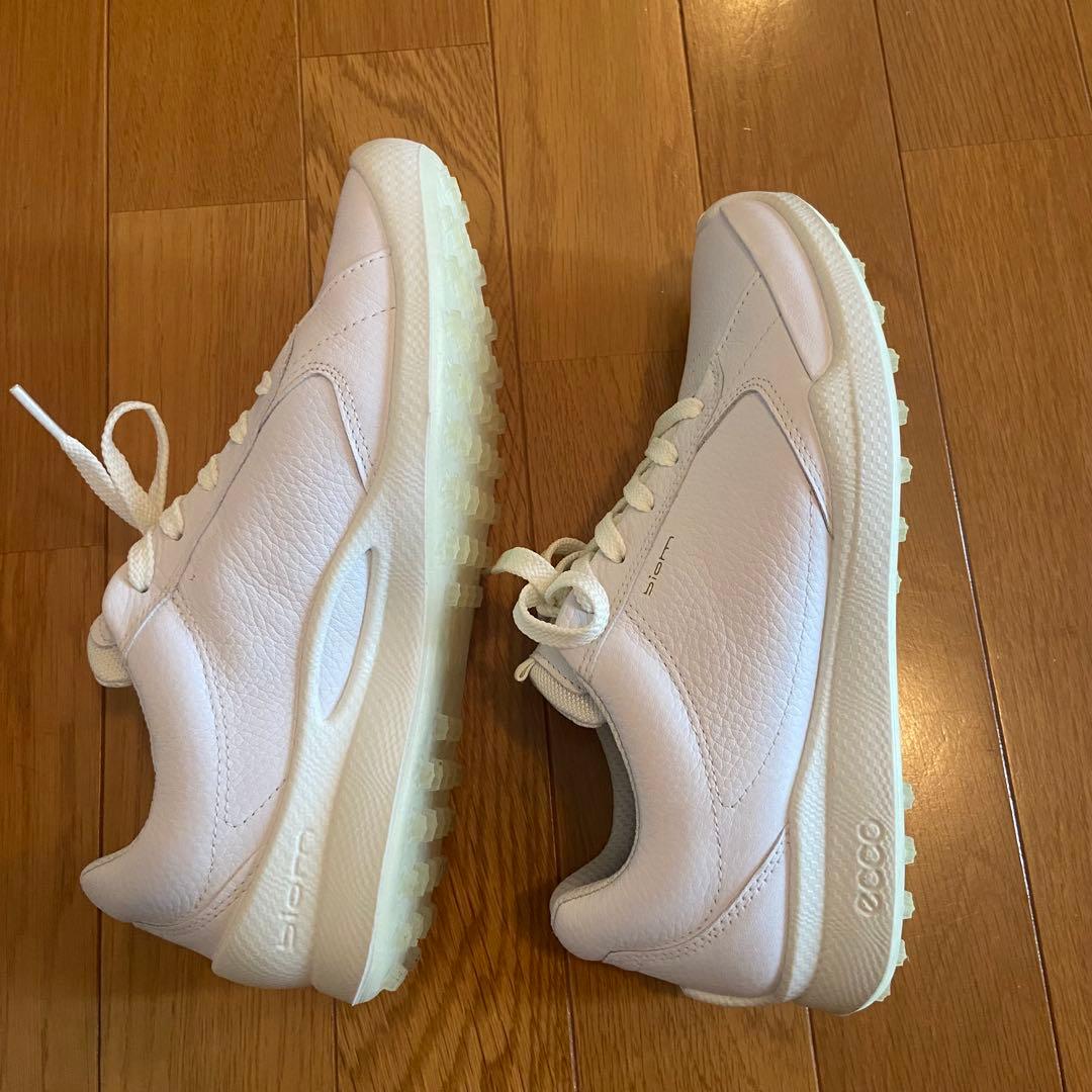 ecco ゴルフシューズ　スパイクレス