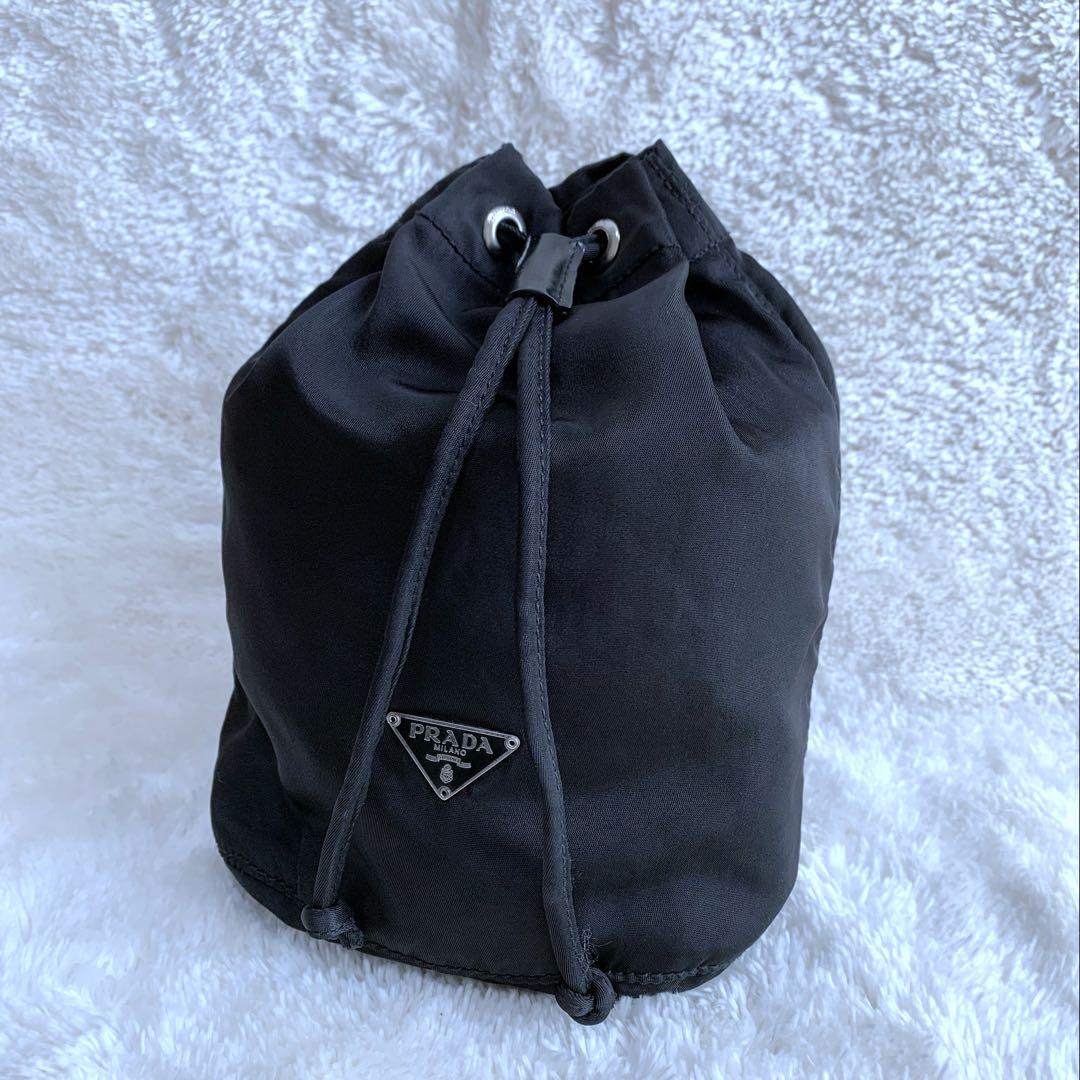 美品 PRADA プラダ 巾着 アクセサリーポーチ ナイロン ブラック
