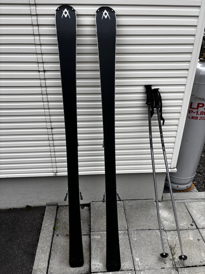 Volkl スキー板 Marker ビンディング、HELDブーツのフルセット