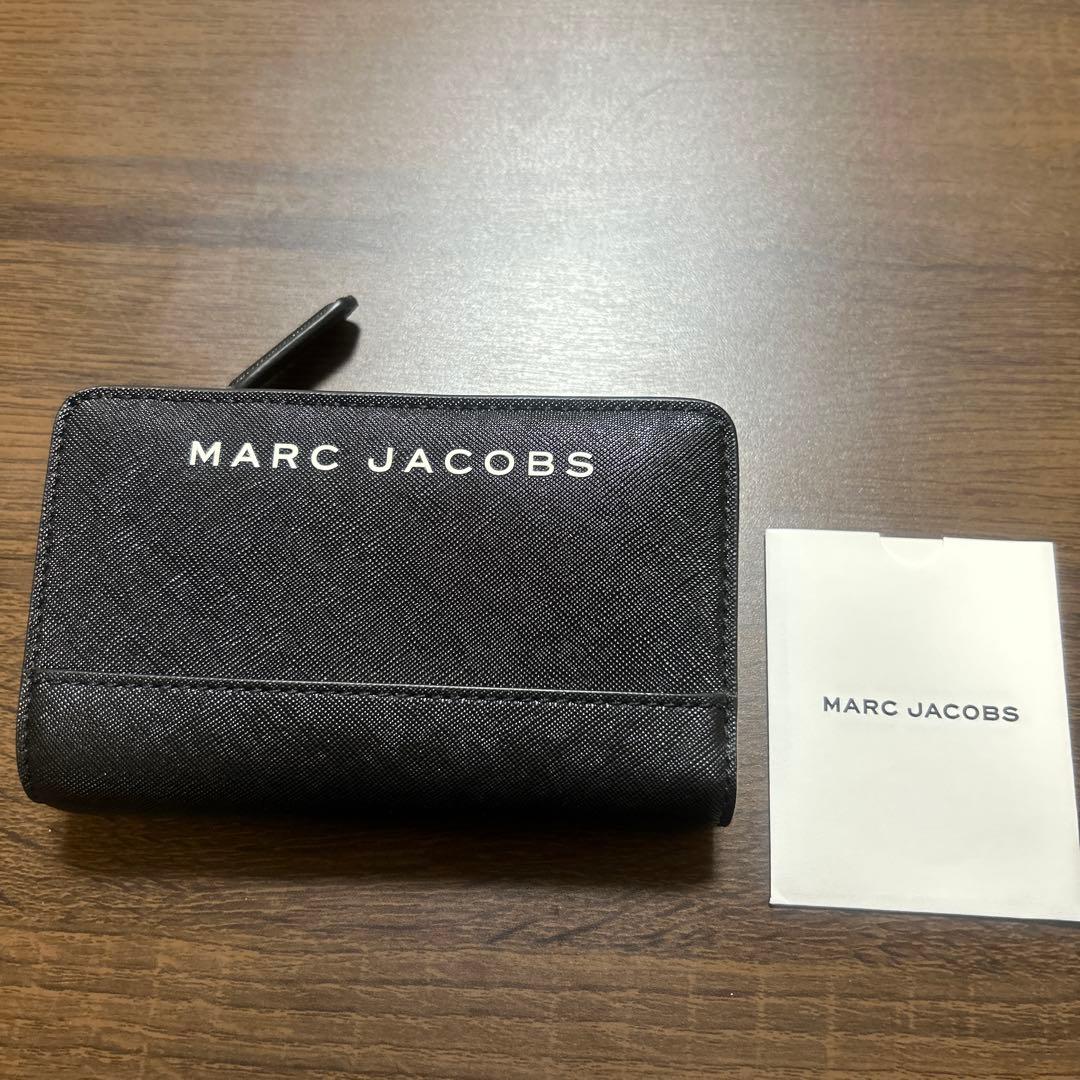 MARC JACOBS 二つ折り財布