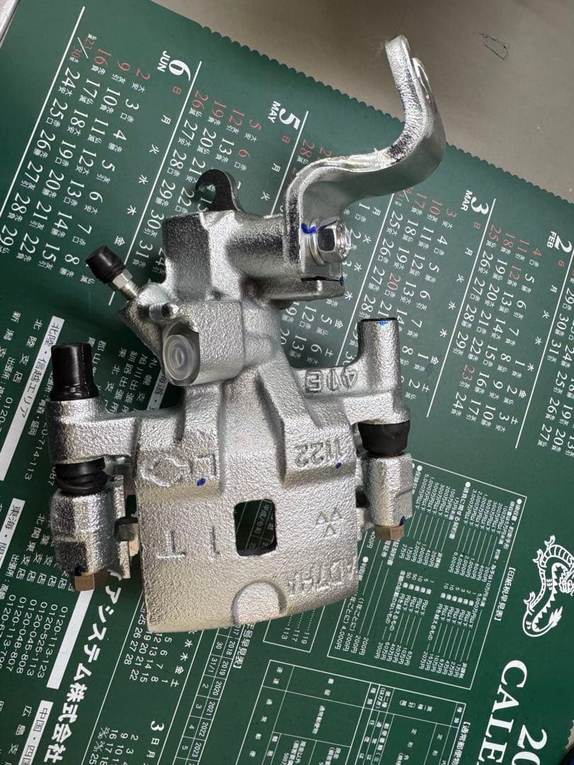 たま子リアブレーキキャリパーASSY(LH) D4011-60Y00