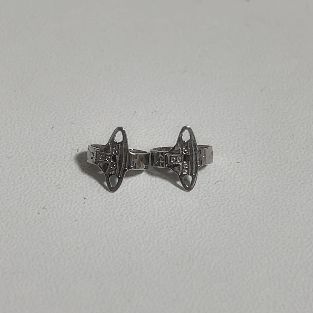 ヴィヴィアンピアス THOMASINA 黒