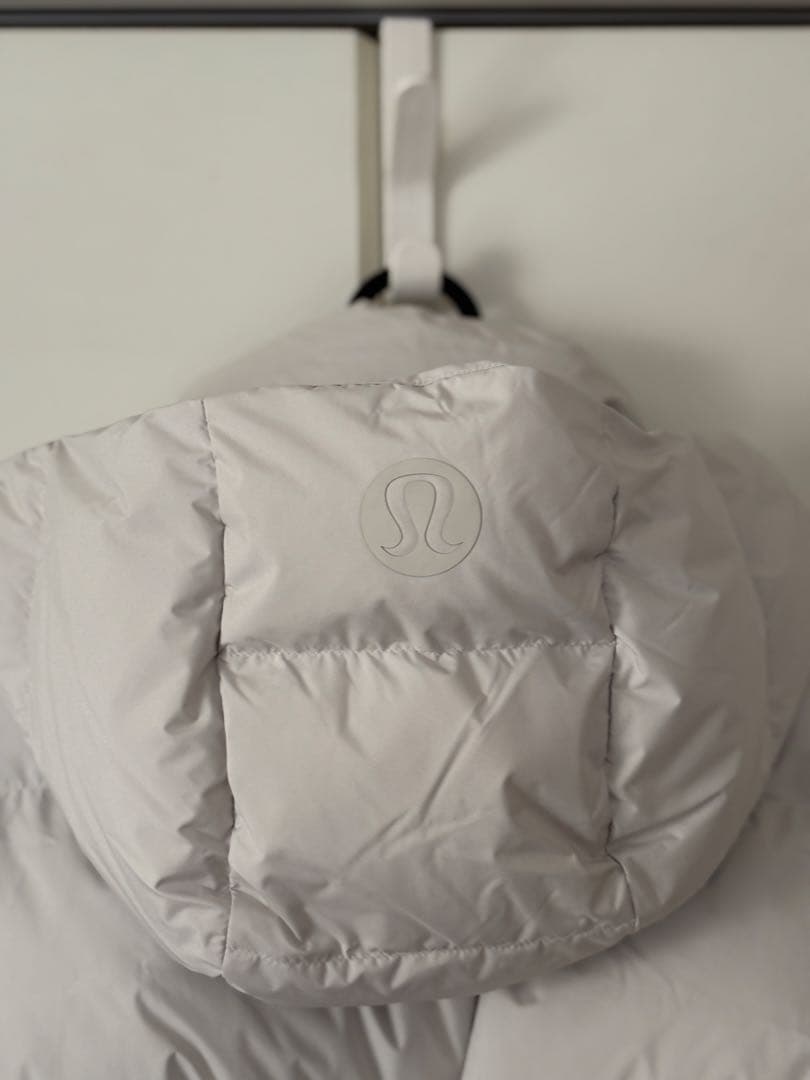 ★ 繭子 ★ lululemon Wunder Puff ダウンベスト
