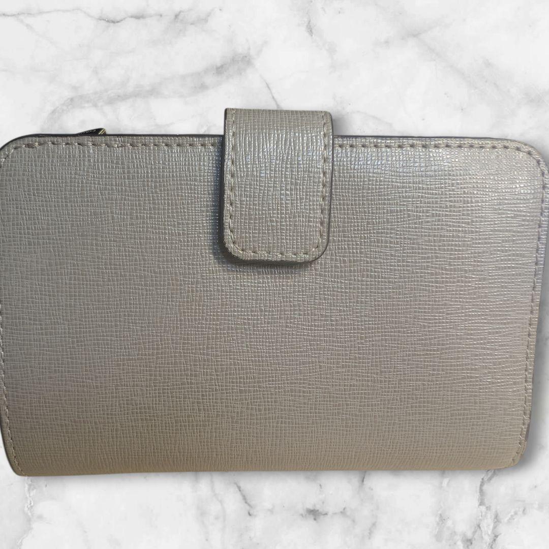 新品　FURLA グレー 二つ折り財布