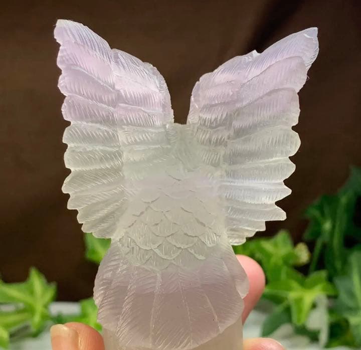 繊細な彫刻☆天使のような可愛いフローライトふくろう 置物