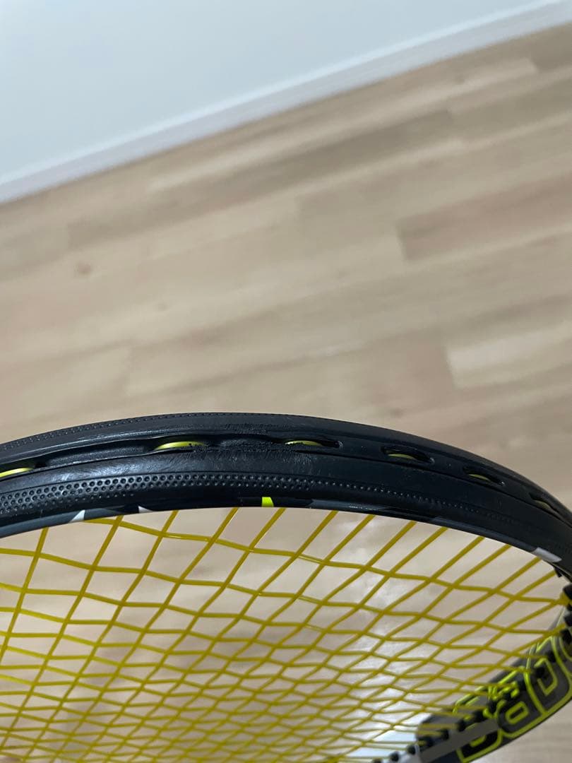 グロメットすり傷、フレーム傷なしBabolat PURE AERO 100 G2