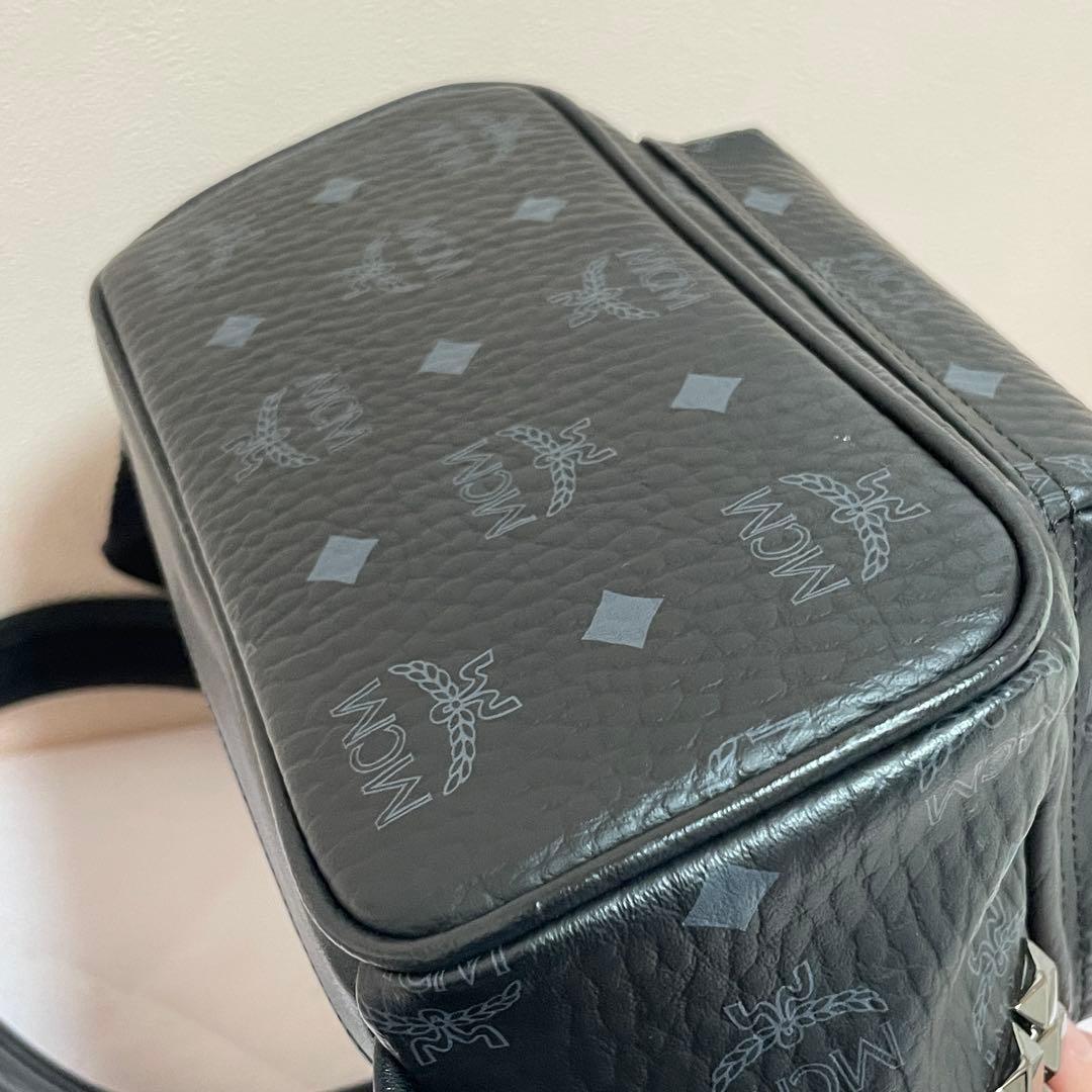 美品♡MCM スタッズ リュック 黒 mini