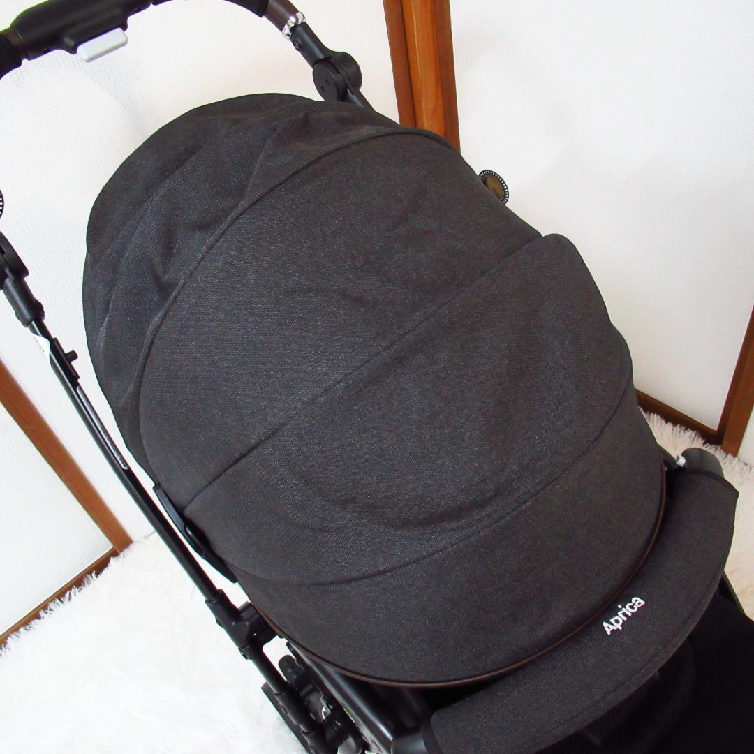 【美品】アップリカ ラクーナ クッション フリープラス 2022年 ベビーカー