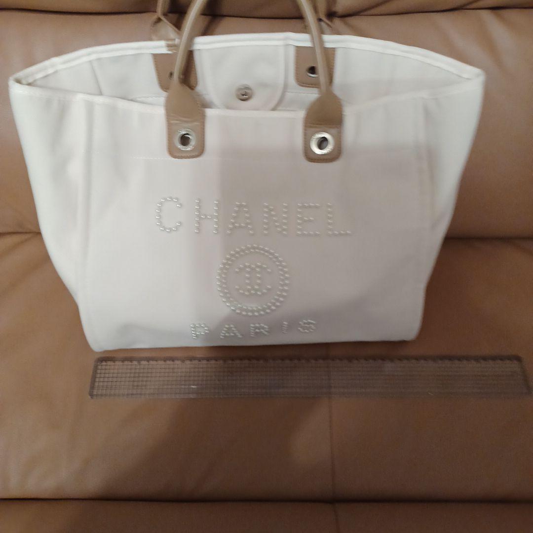 り*る様 CHANEL ホワイト トートバッグノベルティ
