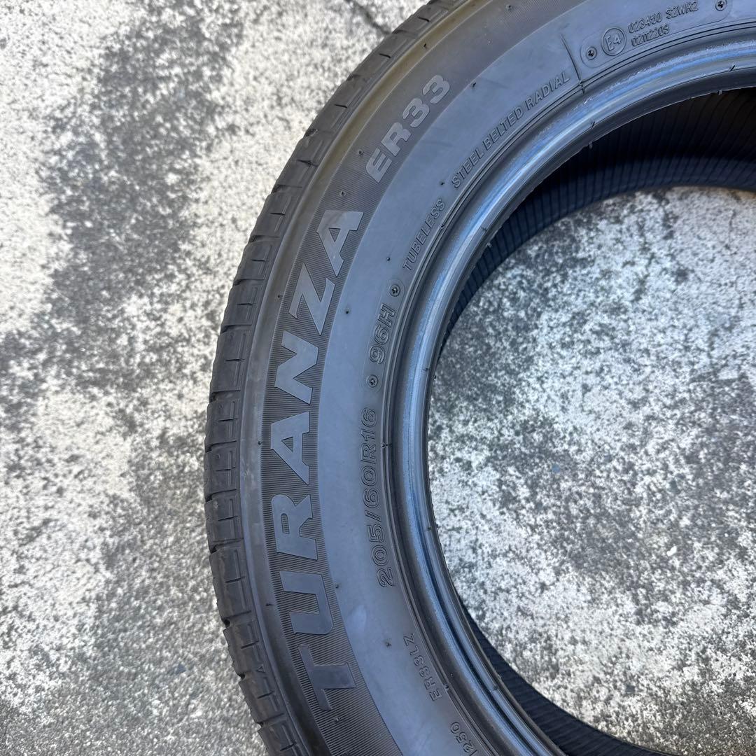 カズエさん　ブリヂストン ER33 205/60R16タイヤ2本セット②