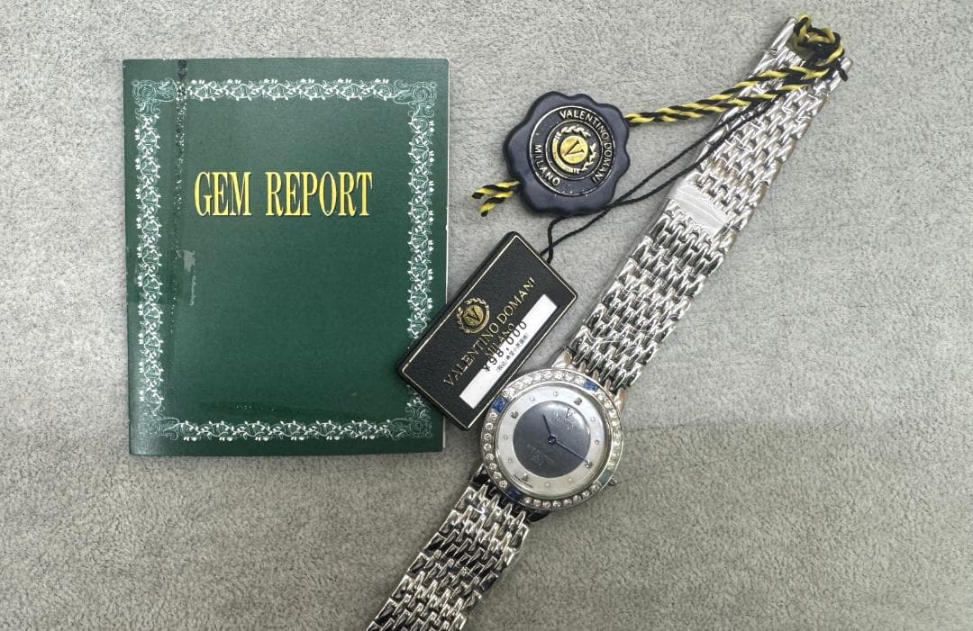 ★新品未使用★VALENTINO DOMANI 腕時計 999.9　稼働品