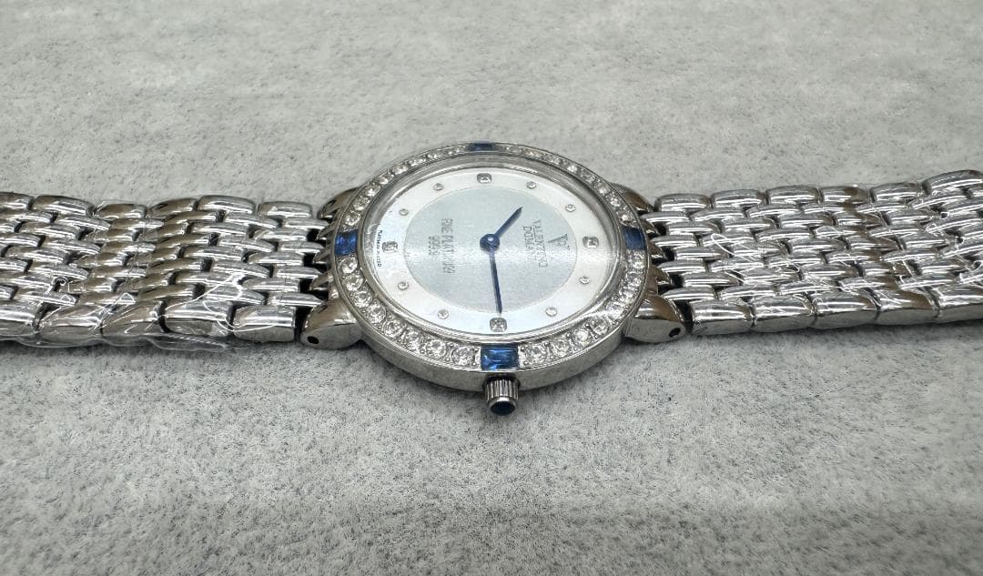 ★新品未使用★VALENTINO DOMANI 腕時計 999.9　稼働品