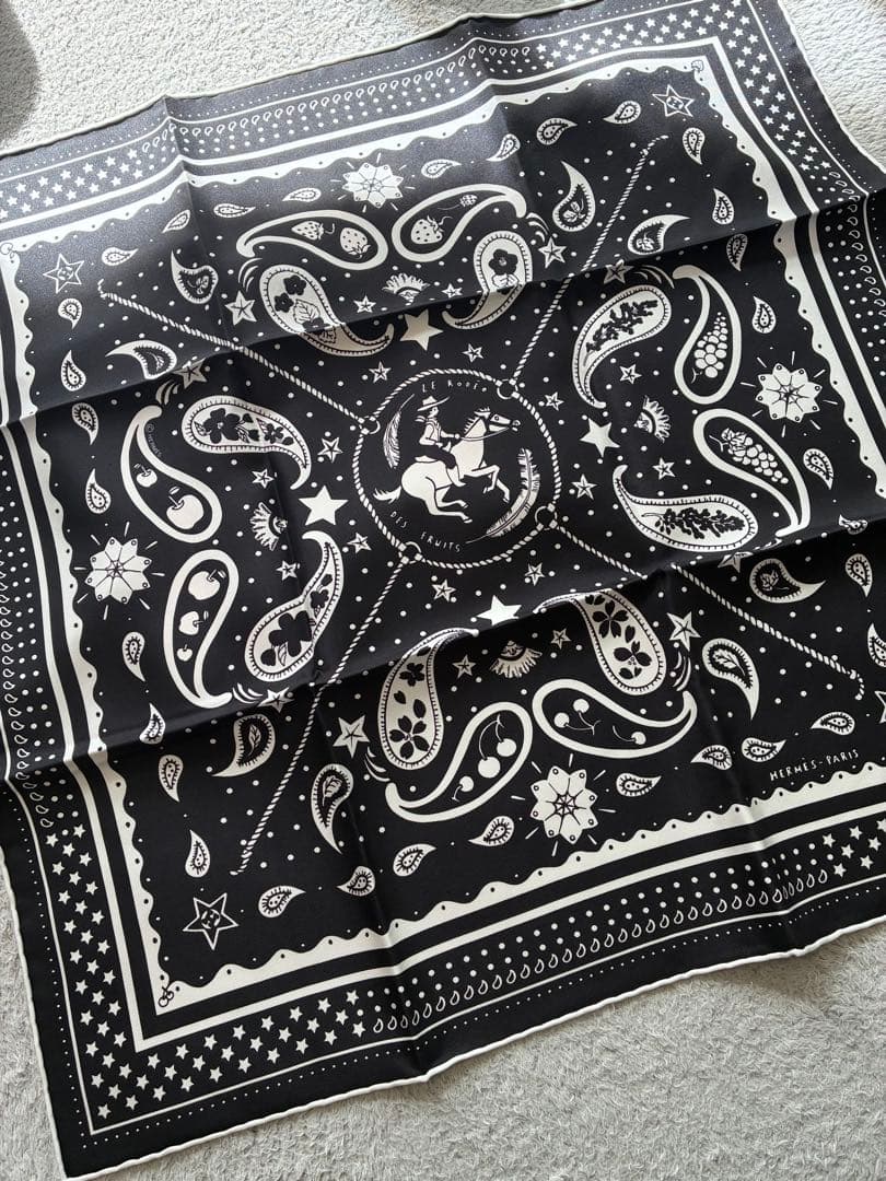 【新品未使用】Hermes エルメス　シルクバンダナ55 ロデオデフルーツ
