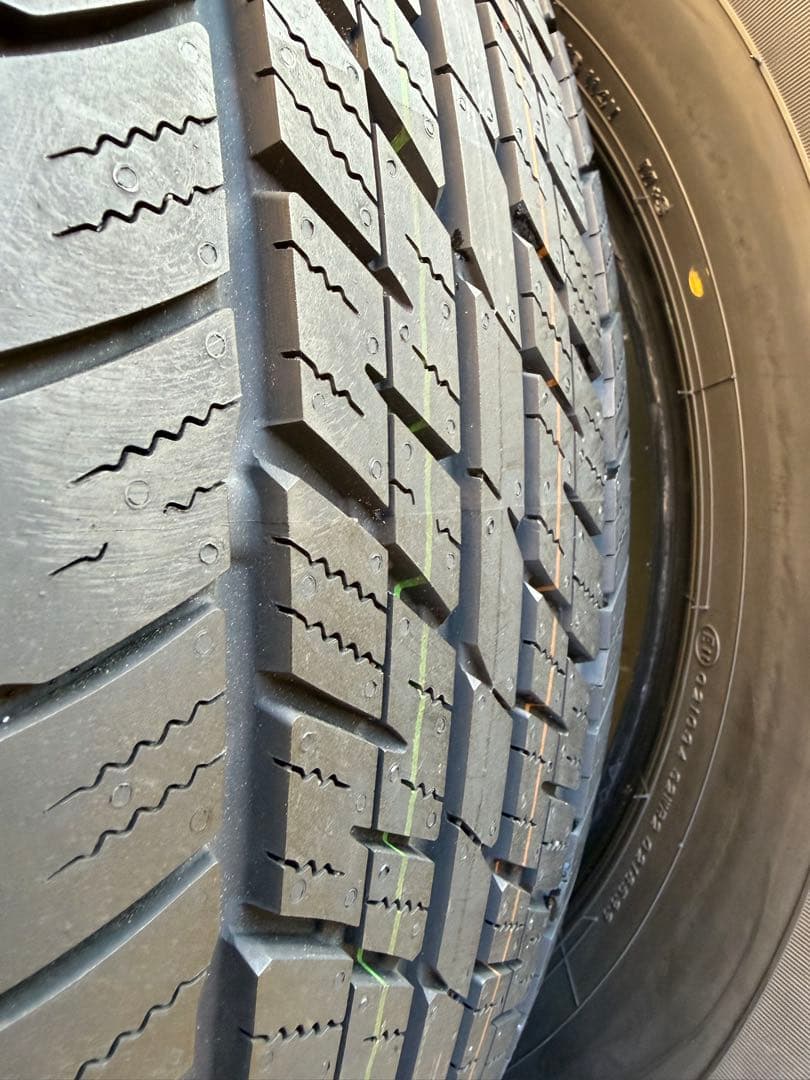 【新車外し】ランクル250 純正タイヤ265/65R18 ※送料込