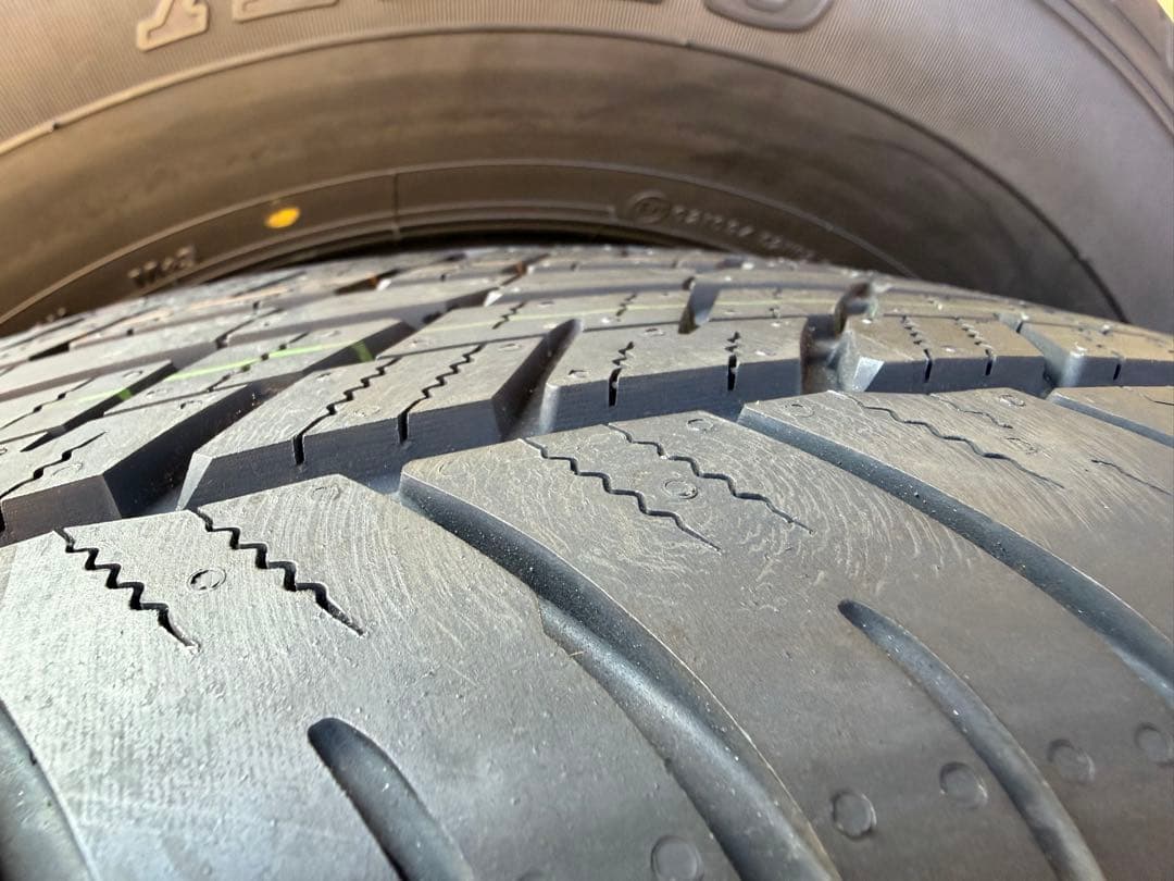 【新車外し】ランクル250 純正タイヤ265/65R18 ※送料込