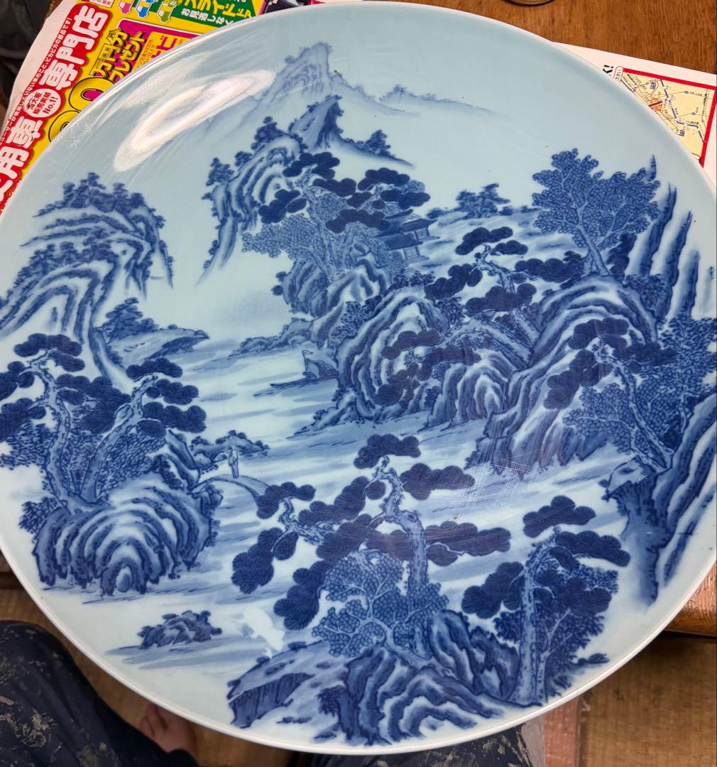 青白陶器の風景画皿 46cm