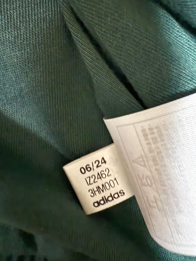 adidasウインドブレーカー Ｌ