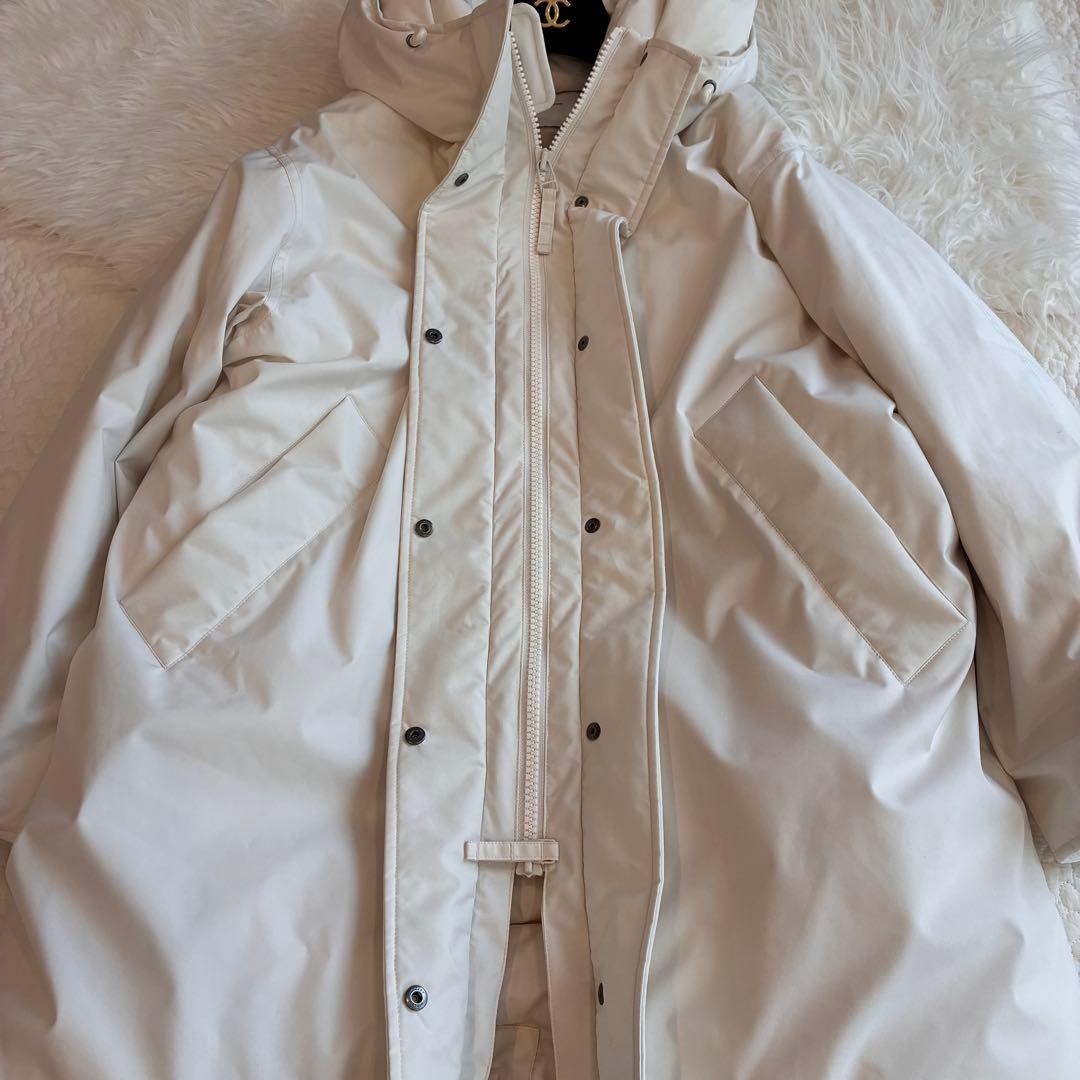 スピックアンドスパン 撥水フーデッドダウンコート 34 ホワイト 24AW