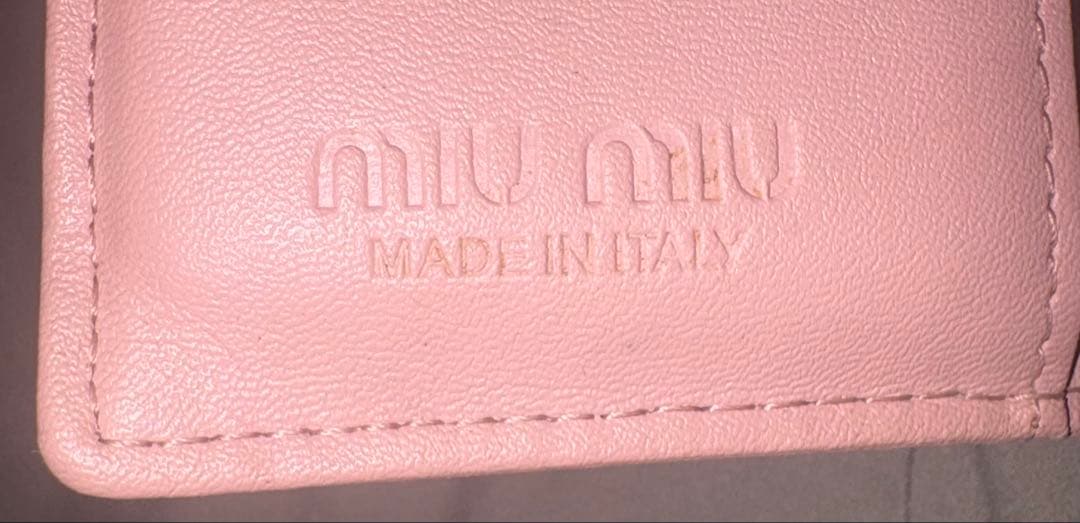 にっし‼️MIUMIU 2つ折り財布 ピンク マテラッセ