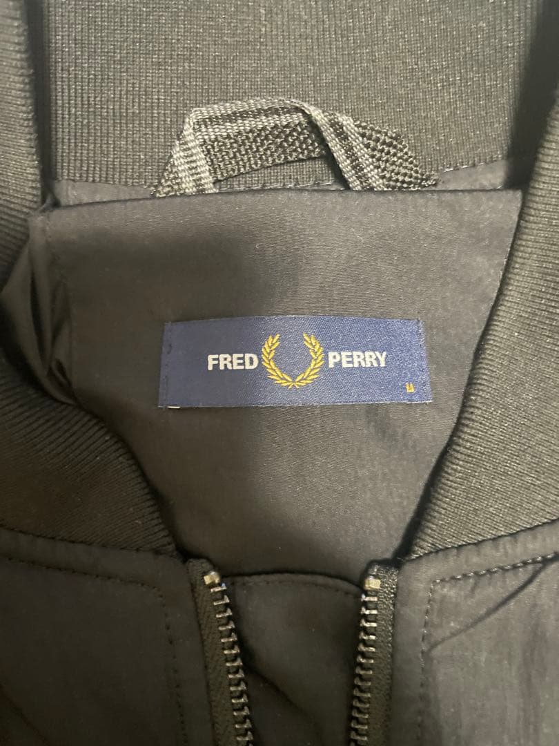 FRED PERRY ブラック ブルゾン