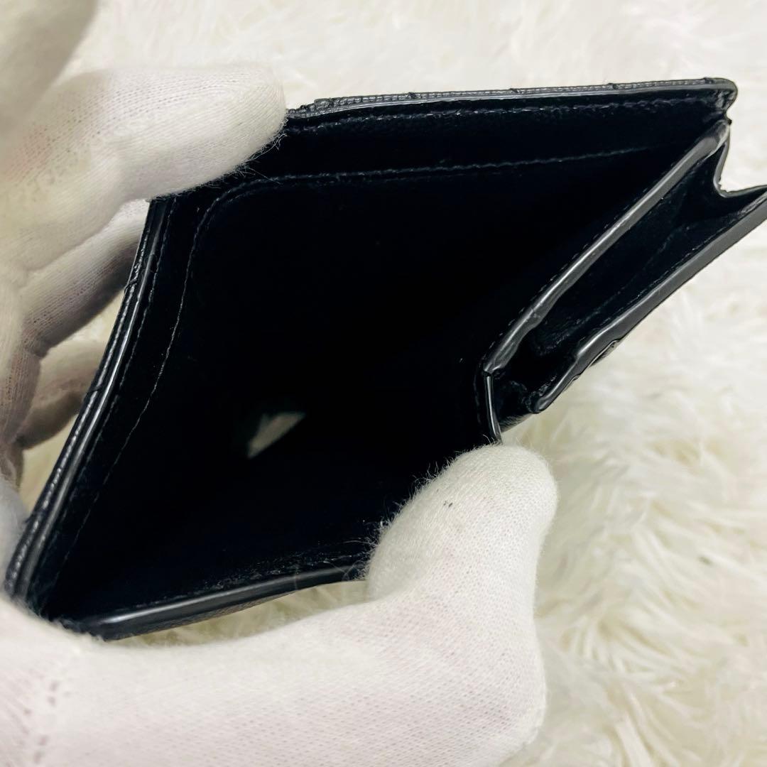 極美✨付属完備✨サンローラン 二つ折り財布 キルティング Vステッチ レザー 黒